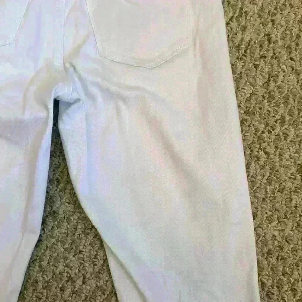 Altar’d State White Jeans Distressed at Waist, Knees and Ankles. Women’s Size 29 - Picture 6 of 15